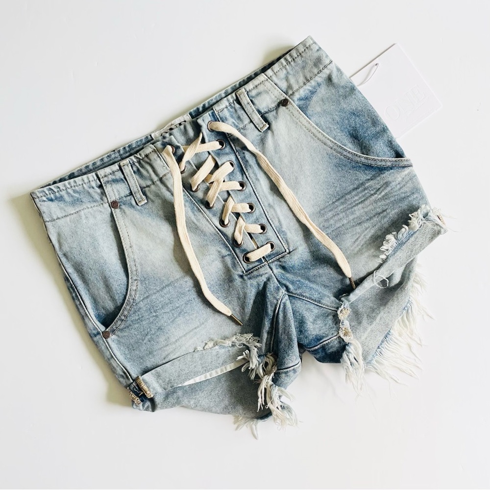 NWT One Teaspoon SIZE 26 High Rise LaceUp Blue Blossum Superfreaks shorts